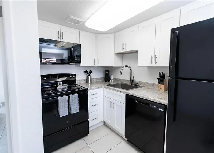 108 Fully Furnished 1br Suite-prime Location * Scottsdale