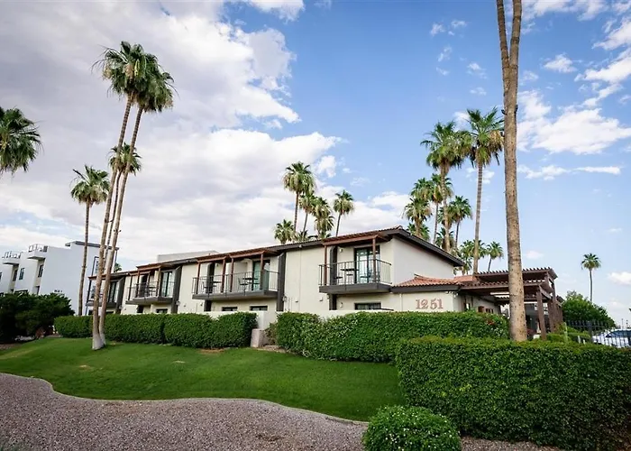 108 Fully Furnished 1br Suite-prime Location Apartment Scottsdale